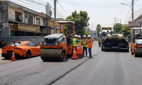 Jasa aspal Bekasi PT. Kerajaan Aspal Indonesia - Pengaspalan kawasan industri